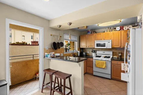 $4,900,000 | 577 Laurel Street, Unit ALL, San Carlos, CA 94070