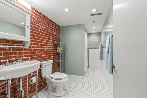 $775,000 | 1234 Hamilton Street, Unit 105, Philadelphia, PA 19123