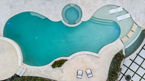 $11,900,000 | 6001 Krause Lane, Austin, TX 78738