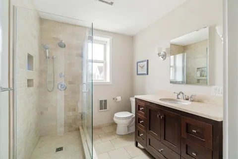 $1,138,000 | 152 Harvard Street, Unit 4, Brookline, MA 02446