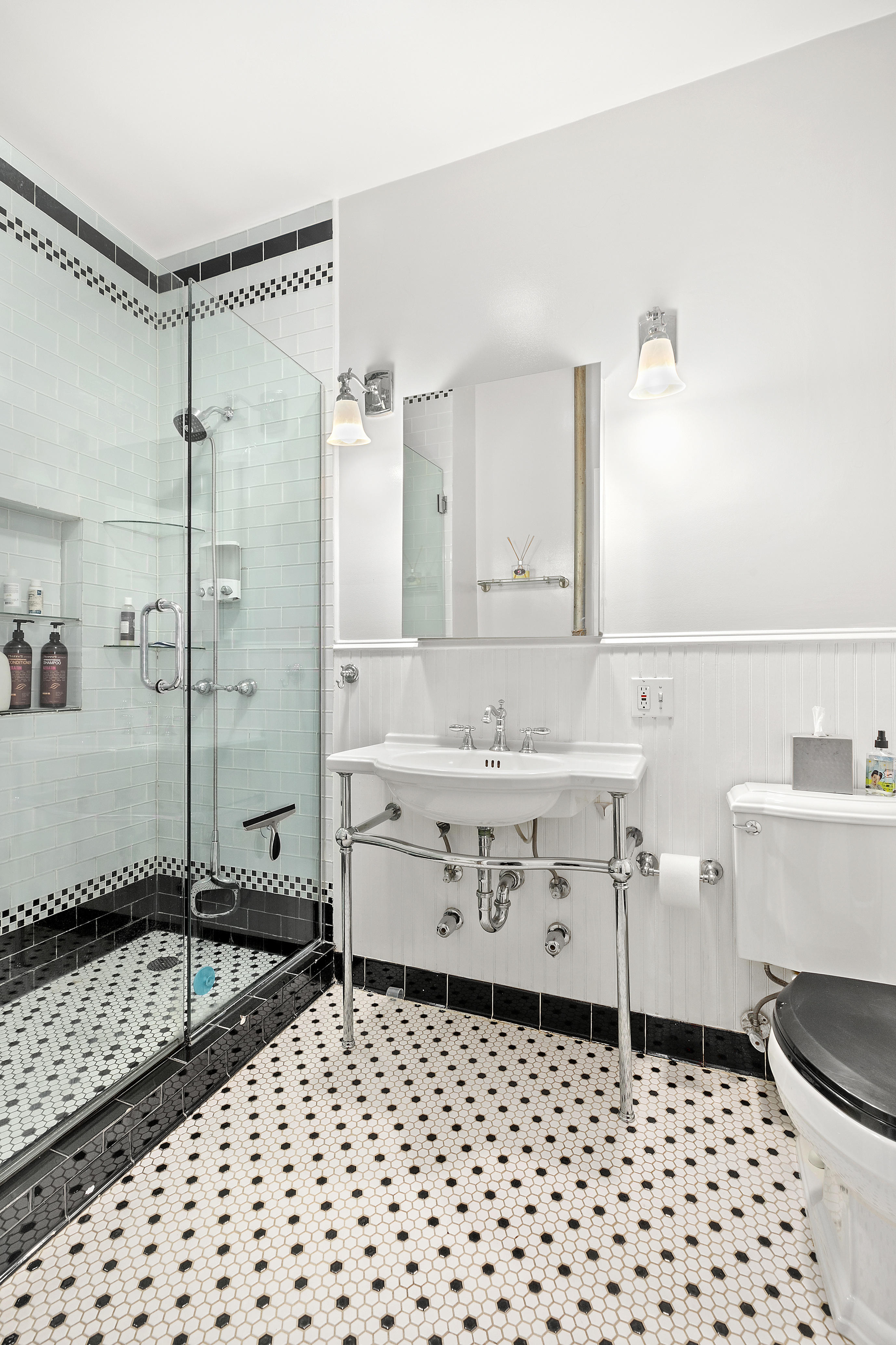 286 1st Street Brooklyn, NY 11215 - Photo 4 of 20