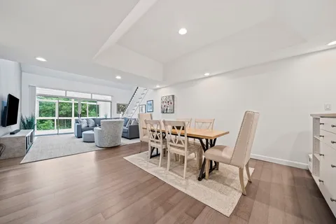 Contact Agent | Kim Terrace, Stoughton, MA 02072