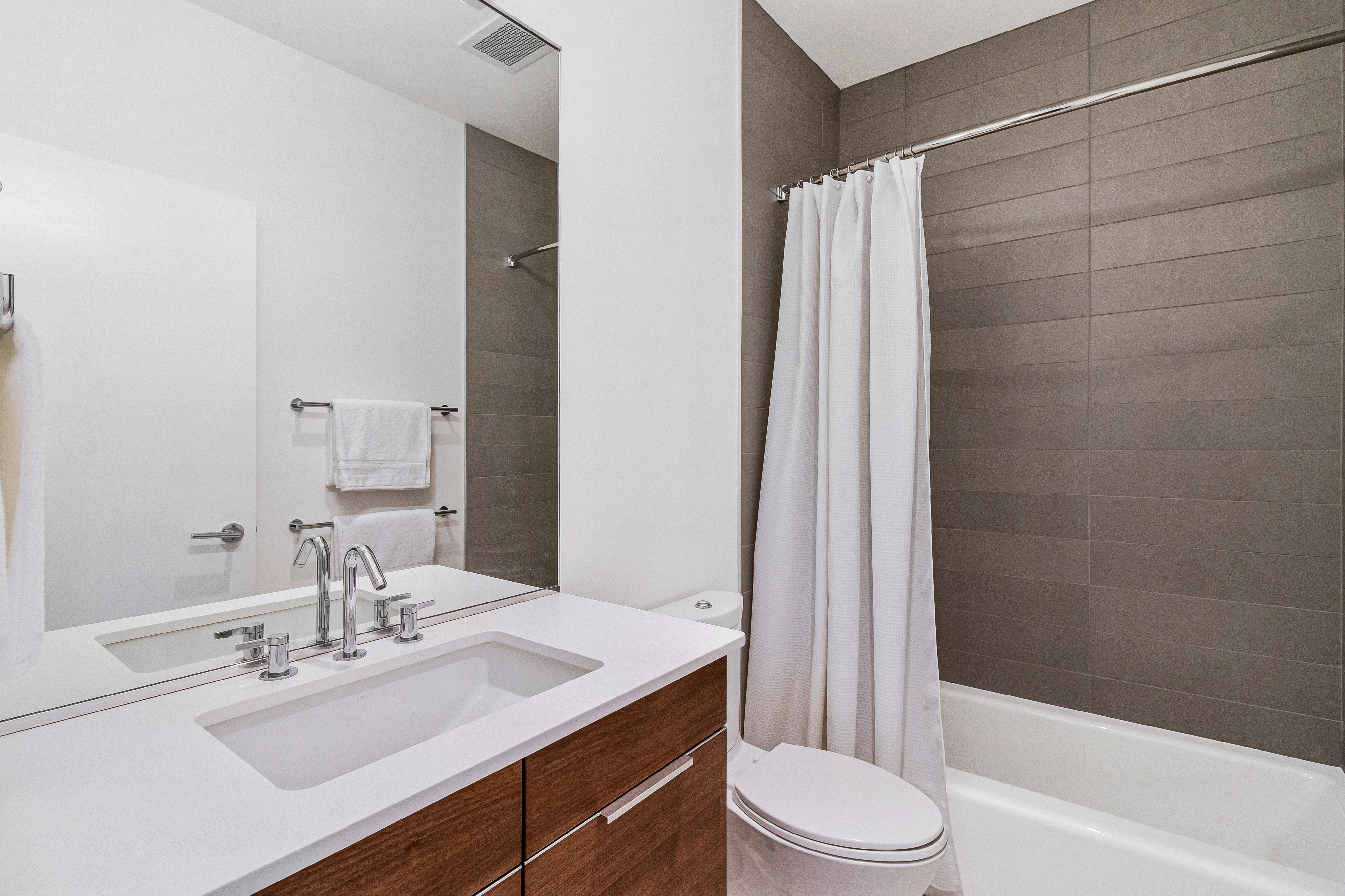 1932 9th Street Northwest, Unit R401 Washington, DC 20001 - Photo 20 of 32