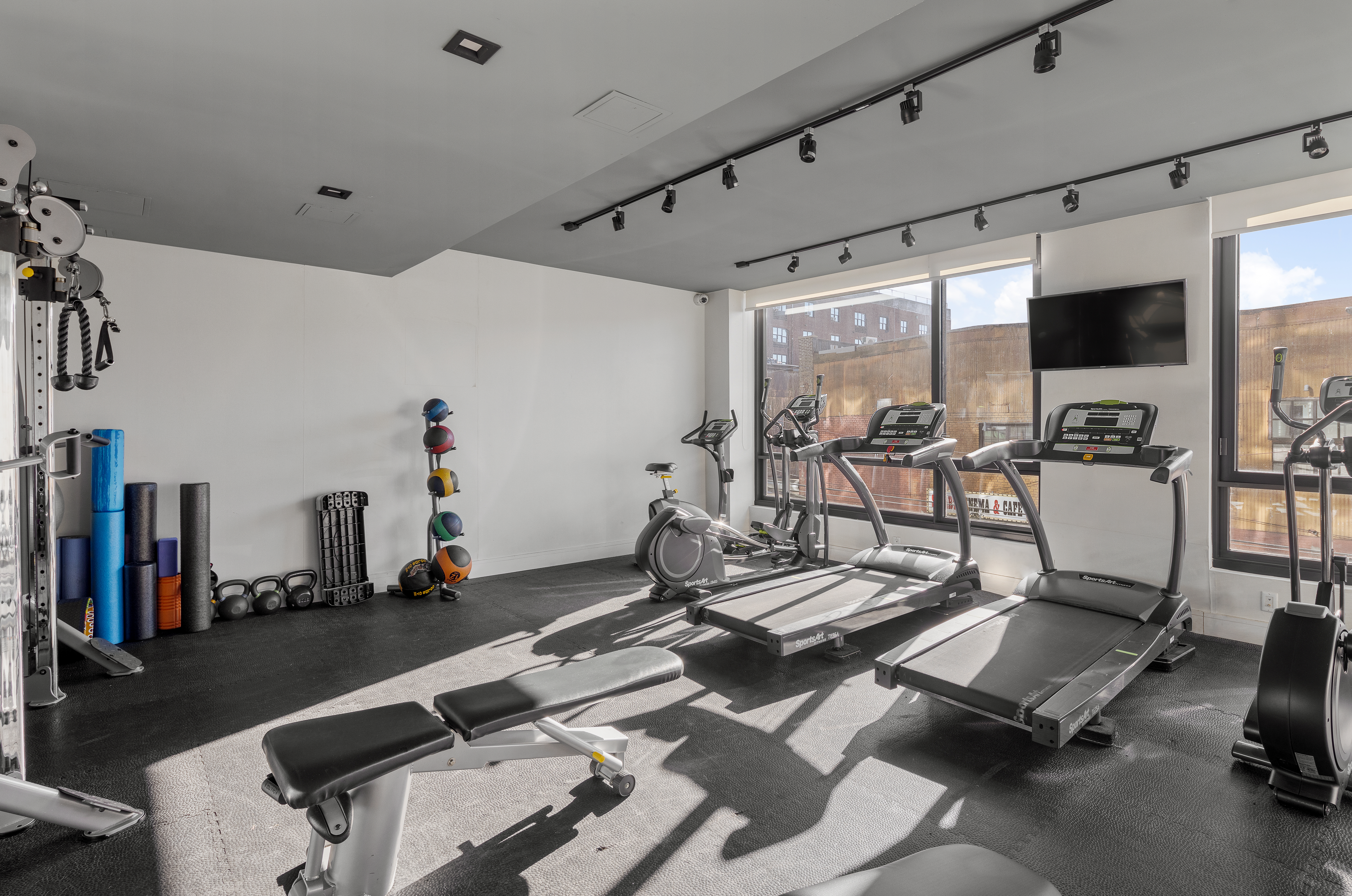 50 Greenpoint Avenue, Unit PHB Brooklyn, NY 11222 - Photo 12 of 13 Gallery Image 12