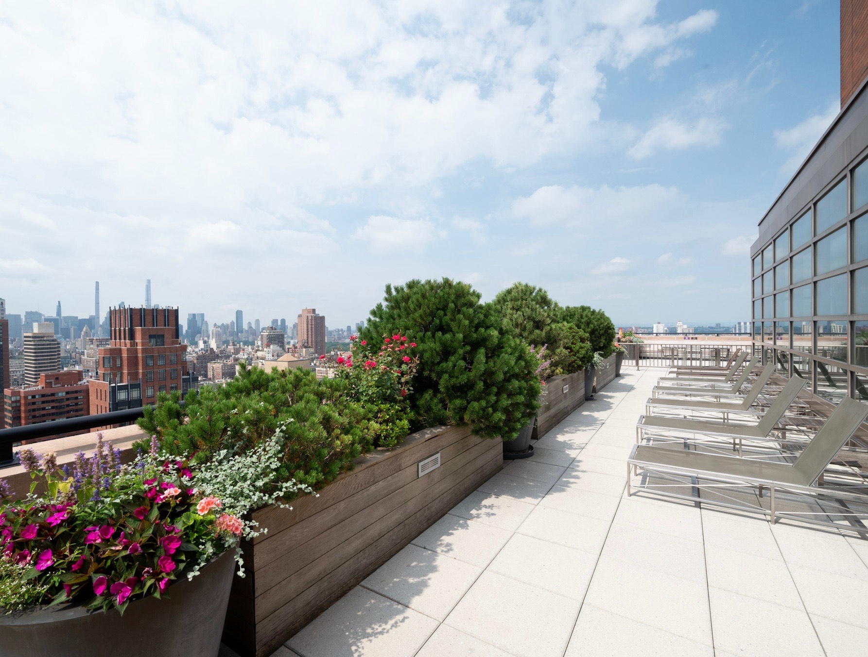 215-217 East 96th Street, Unit 25B Manhattan, NY 10128 - Photo 13 of 19