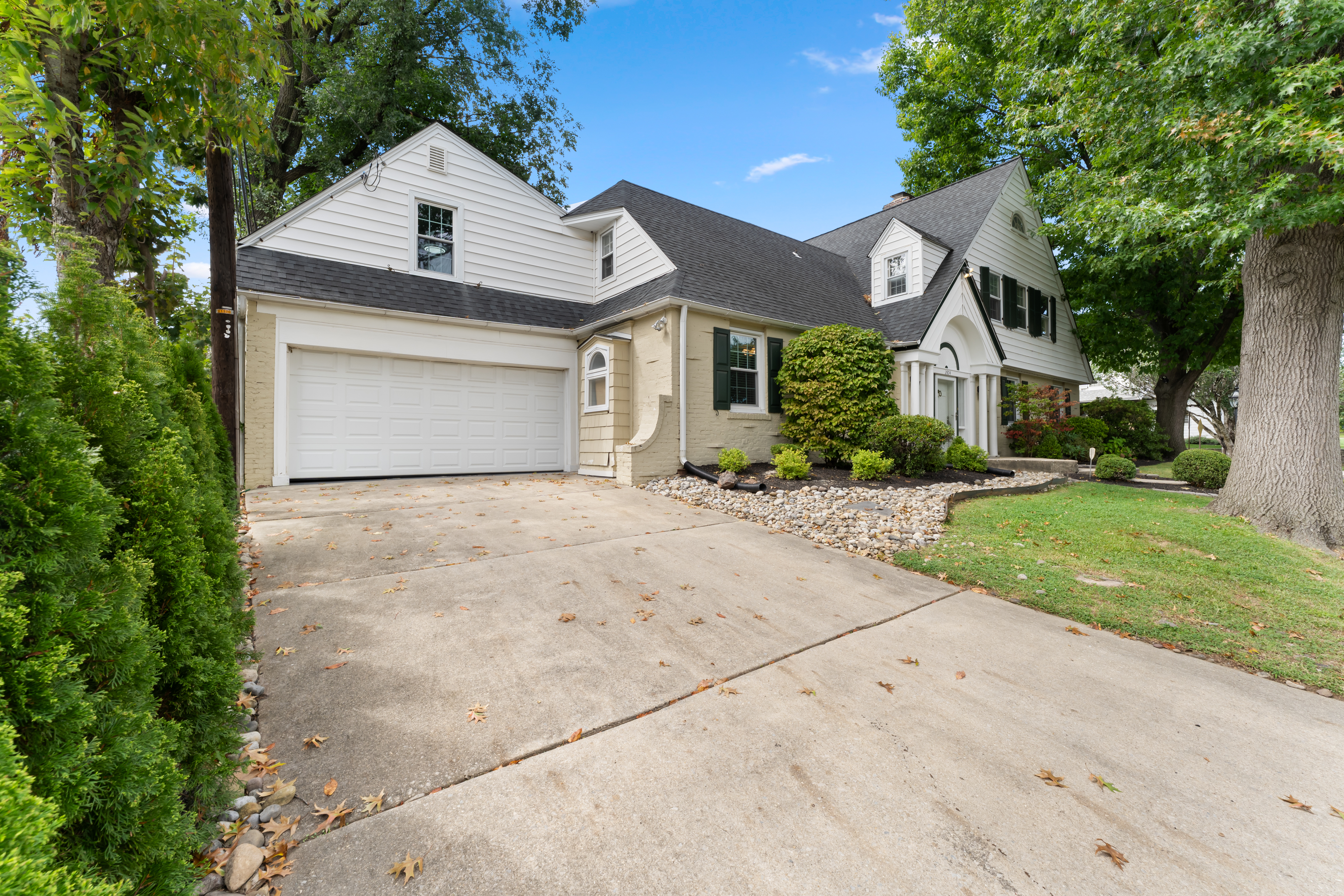 2804 Hillcrest Road Drexel Hill, PA 19026 - Photo 4 of 53 Gallery Image 4
