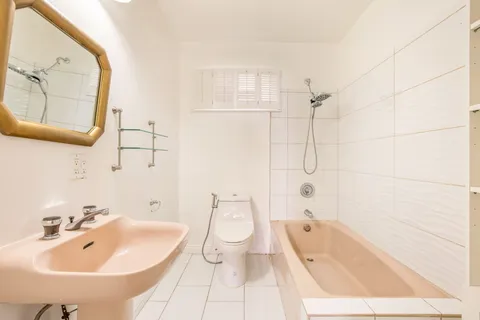 $3,850,000 | 1015 San Vicente Boulevard, Santa Monica, CA 90402