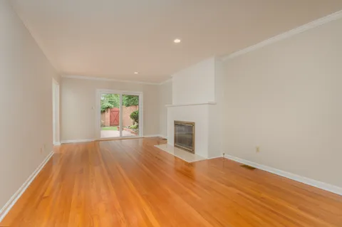 $830,000 | 3726 12th Street South, Arlington, VA 22204
