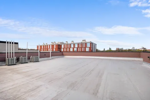 $8,000 | 1327 West Taylor Street, Unit 4, Chicago, IL 60607