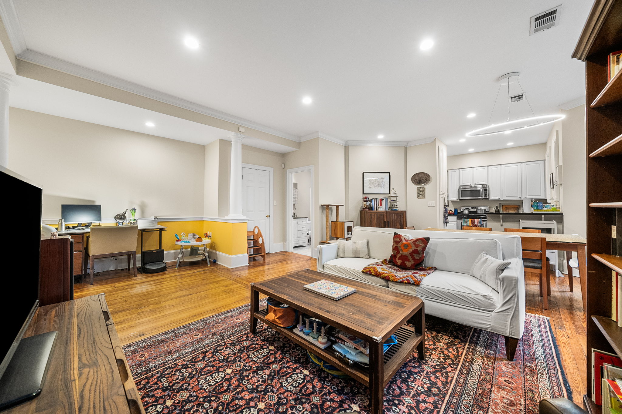1423 R Street Northwest, Unit 105 Washington, DC 20009 - Photo 9 of 23