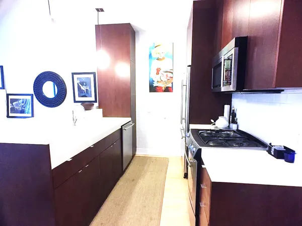 $6,750 | 284 Warren Street, Unit 2 | Cobble Hill