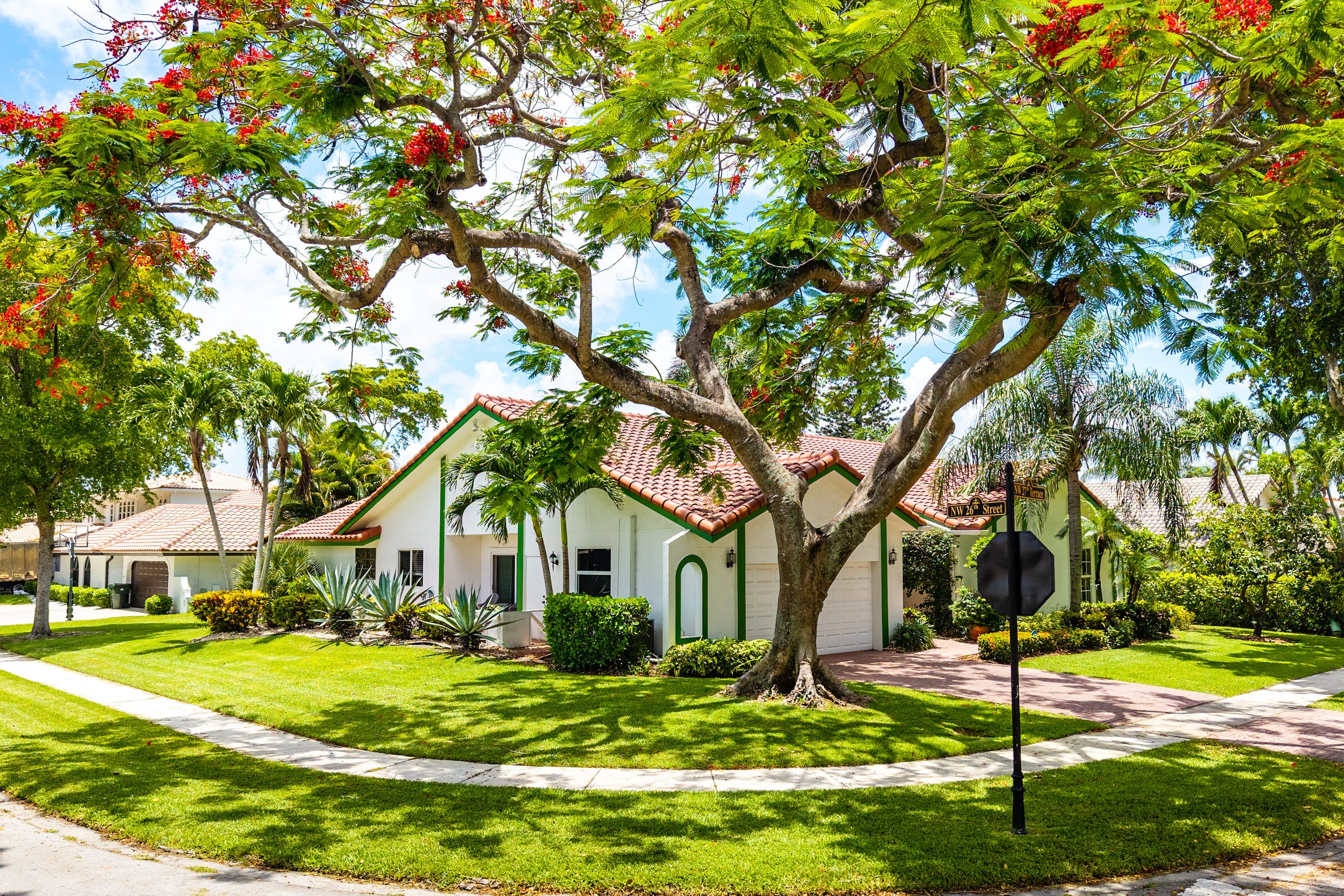 2601 Northwest 27th Terrace Boca Raton, FL 33434 - Photo 2 of 21