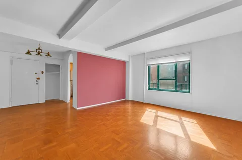 $250,000 | 5 Metropolitan Oval, Unit 11B | Parkchester