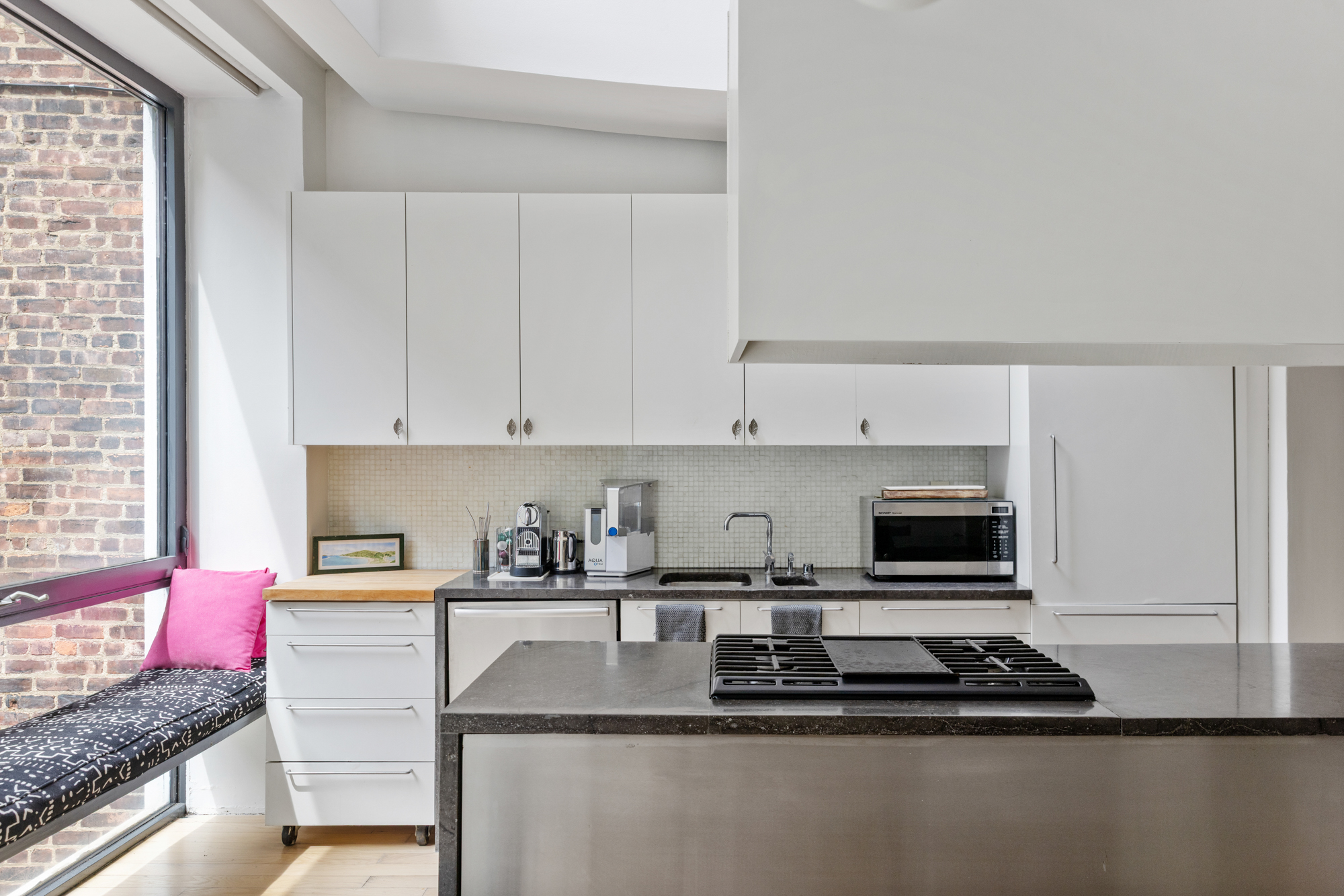 10 East 95th Street, Unit Garden Manhattan, NY 10128 - Photo 5 of 16