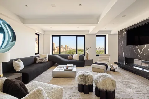 $18,900,000 | 230 Central Park South | Central Park South