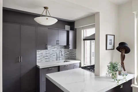 $1,699,500 | 715 Park Avenue, Unit 11A | Lenox Hill