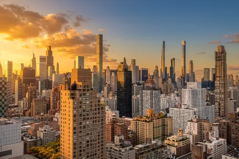 $8,950,000 | 422 East 72nd Street, Unit 40B/41AB | Lenox Hill