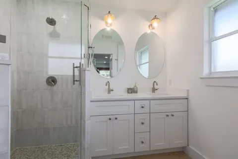 $1,350,000 | Address Upon Request, Austin, TX 78757