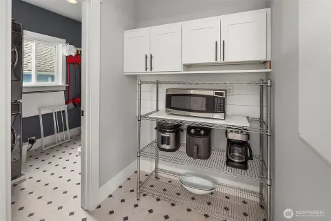 $620,000 | 3020 Gedney Street, Everett, WA 98201
