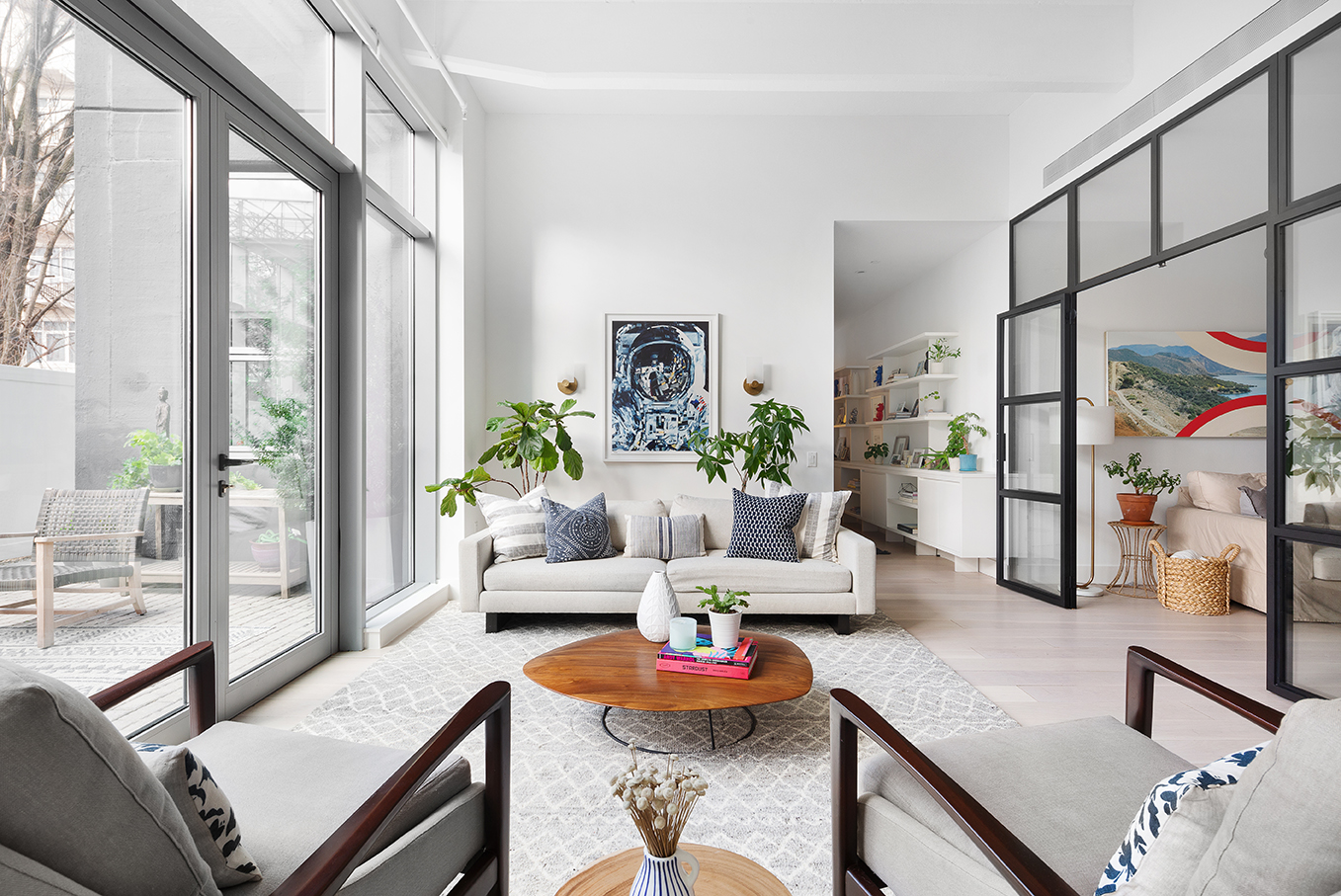 338 Berry Street, Unit 1E Brooklyn, NY 11249 - Photo 2 of 25