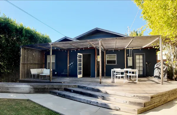 $1,250,000 | 1282 Meadowbrook Avenue, Los Angeles, CA 90019