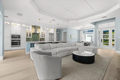 $2,500,000 | 1963 Bethany Place, Naples, FL 34109