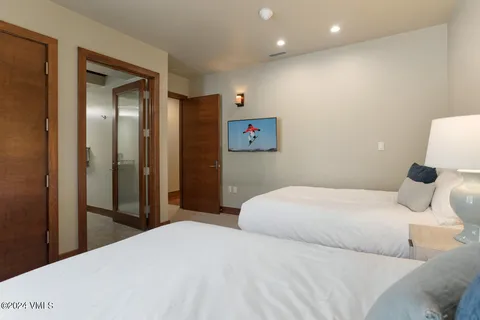 $4,395,000 | 1325 Westhaven Drive, Unit B201, Vail, CO 81657