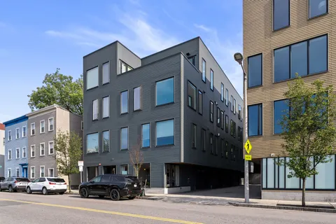 $1,262,500 | East 1st Street, Boston, MA 02127