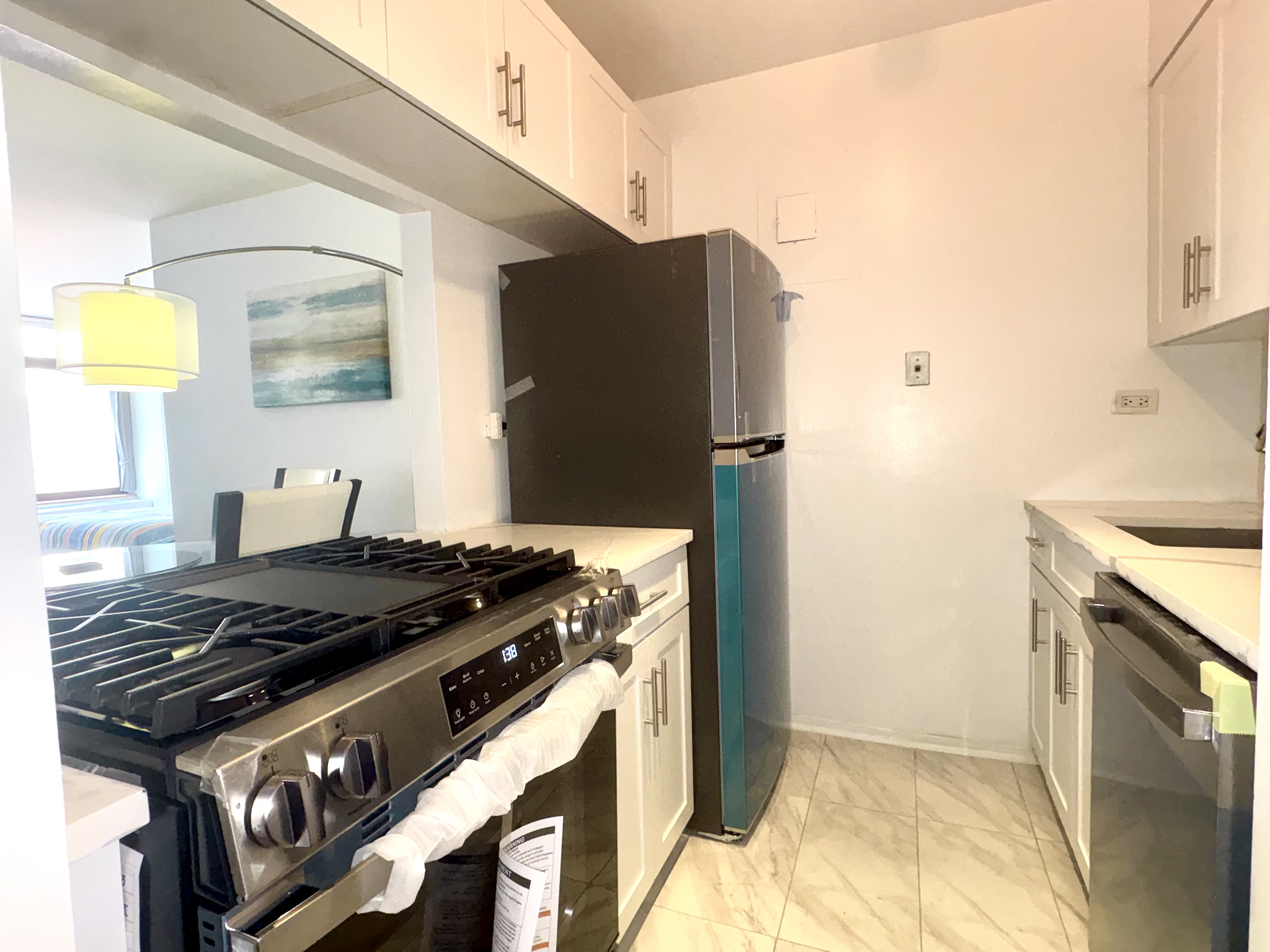400 East 70th Street, Unit 607 Manhattan, NY 10021 - Photo 6 of 16 Gallery Image 6