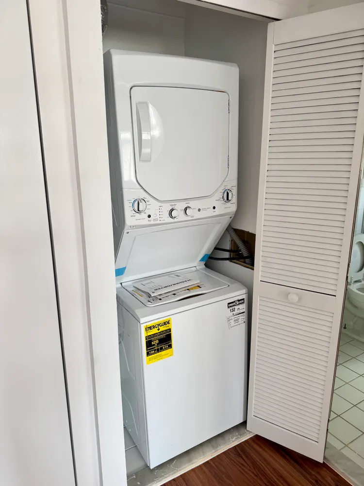 $3,300 | 59-06 38th Avenue, Unit 4B | Woodside