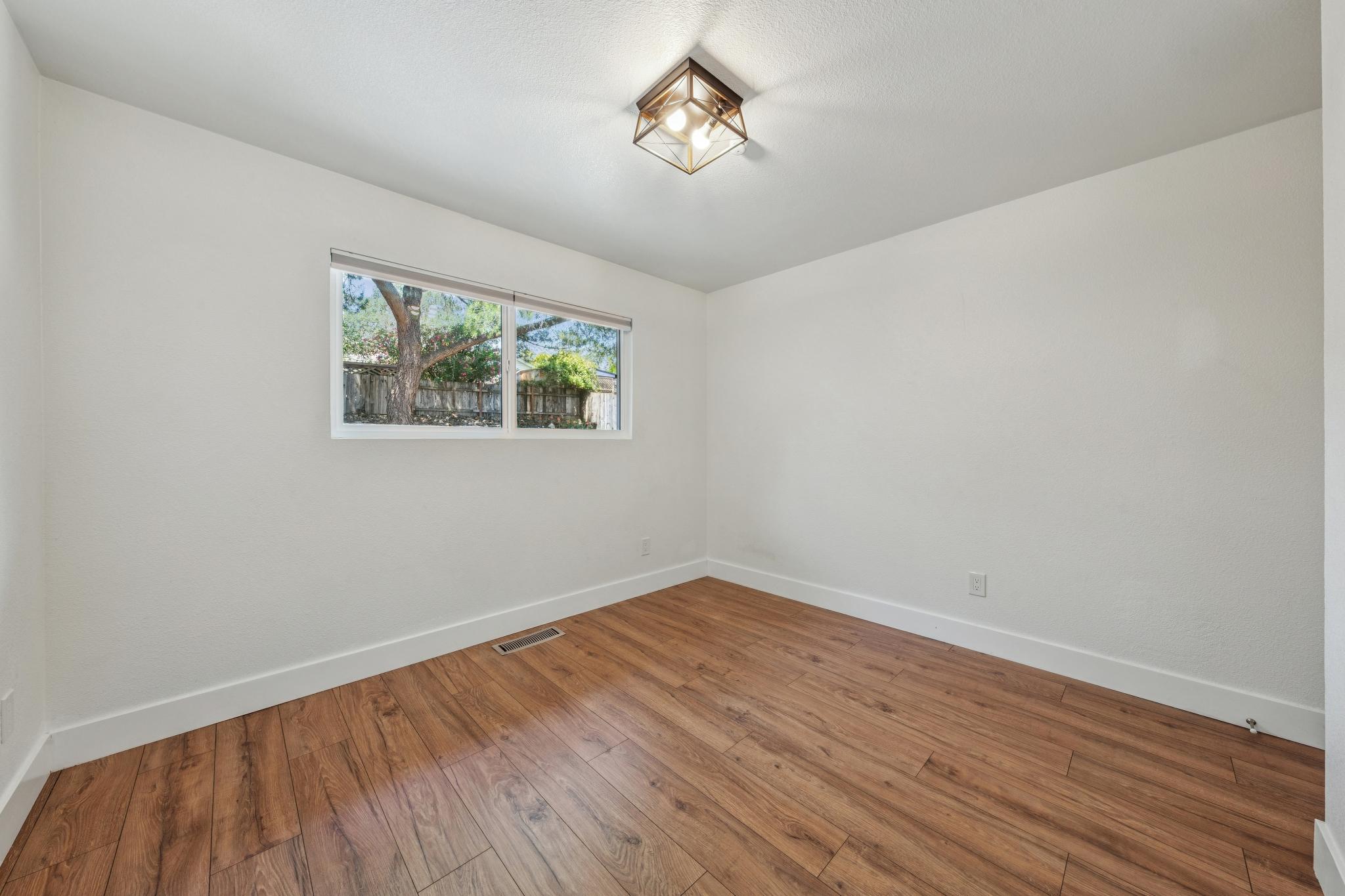 17584 Middlefield Road Sonoma, CA 95476 - Photo 16 of 23
