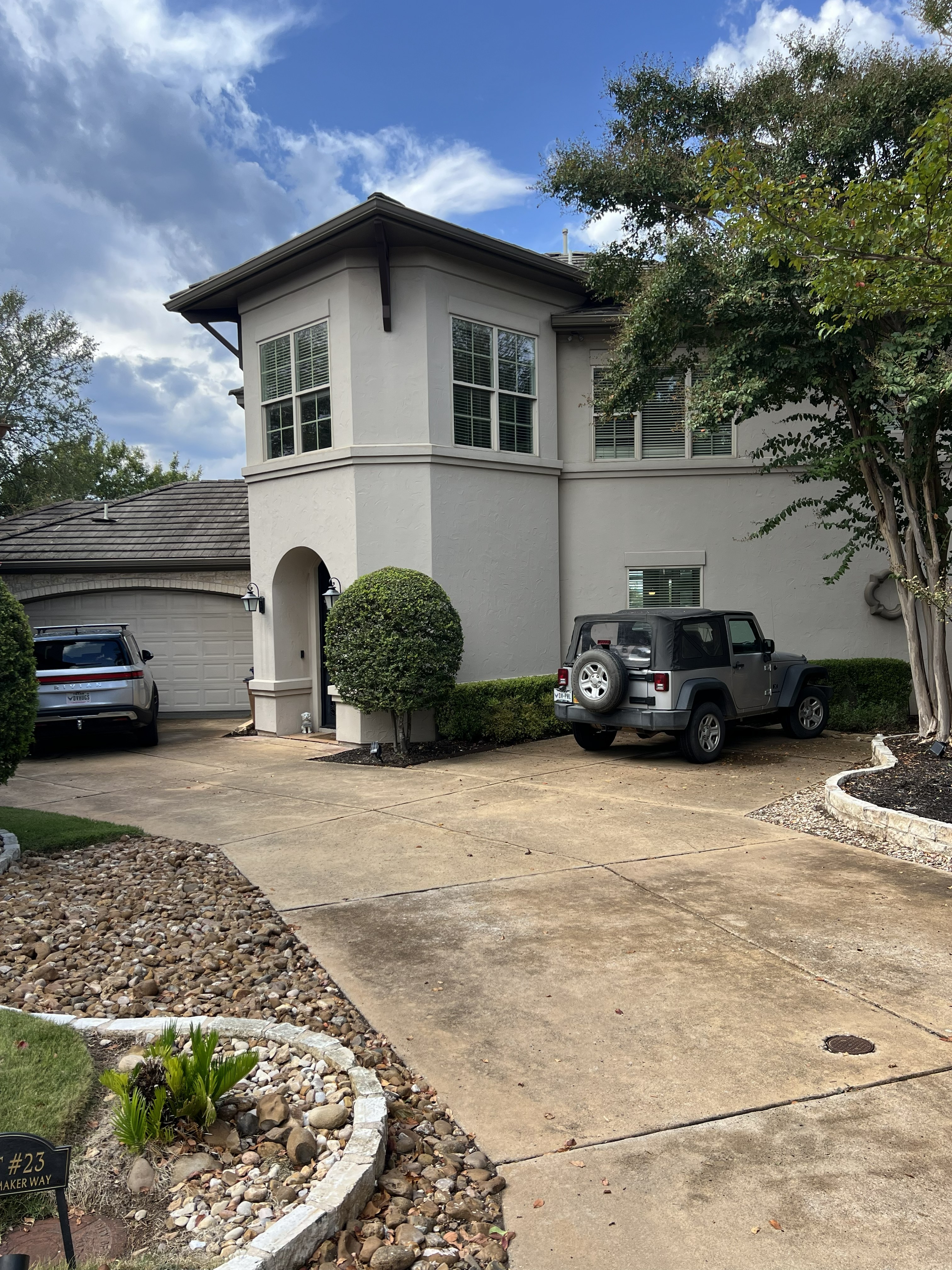 2800 Waymaker Way, Unit 23 Austin, TX 78746 - Photo 3 of 6 Gallery Image 3