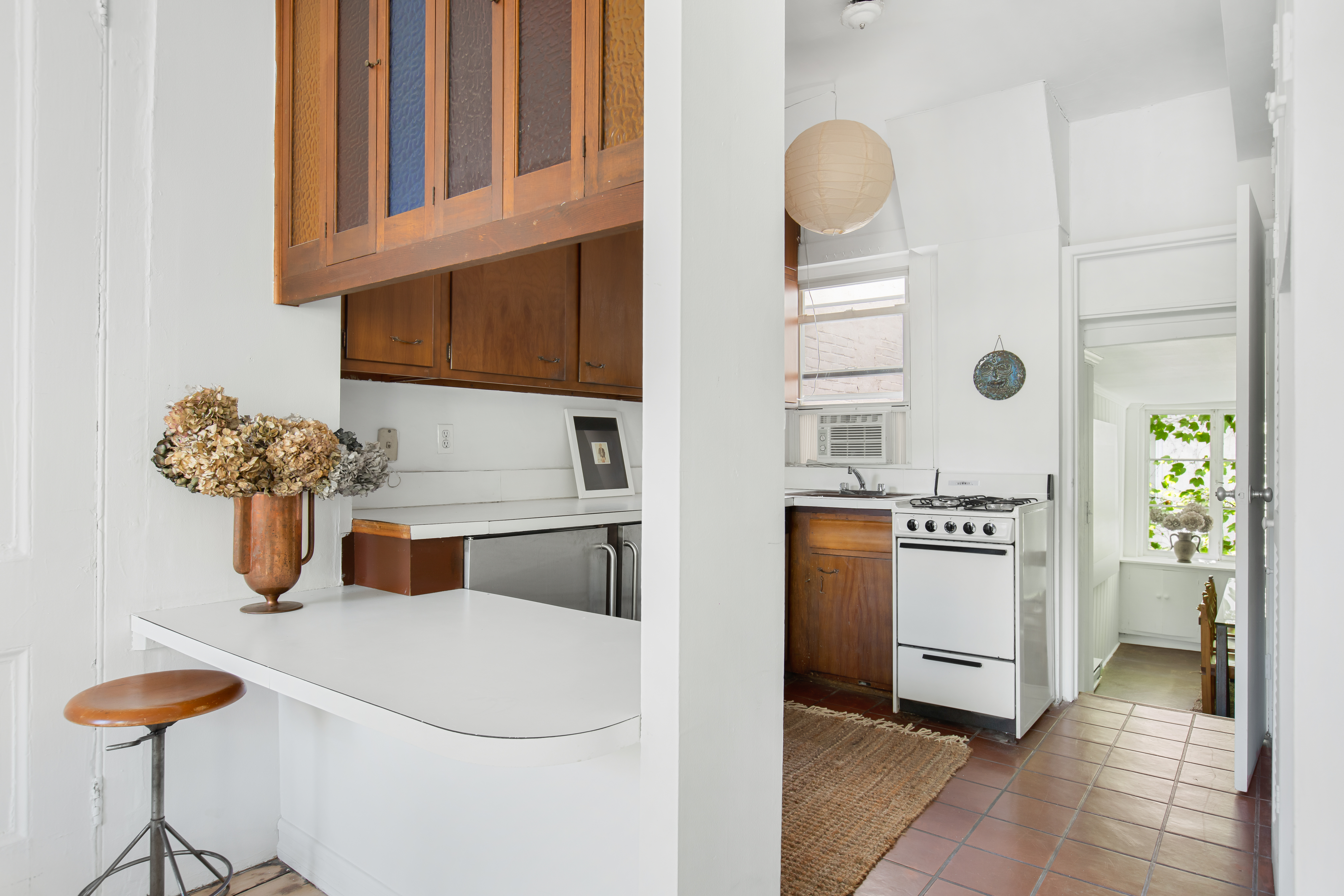 232 West 10th Street Manhattan, NY 10014 - Photo 9 of 19