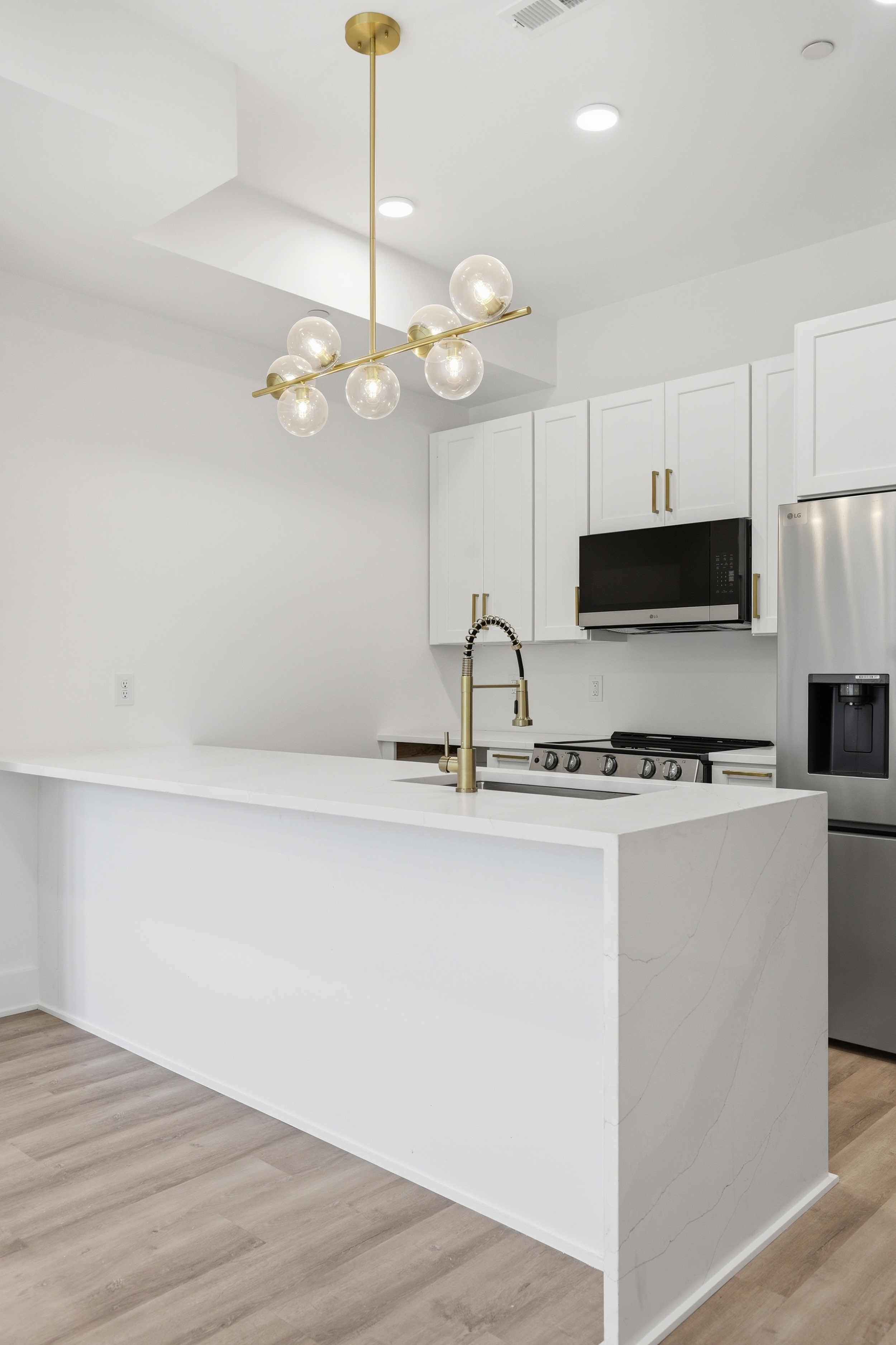 2105 M Street Northeast, Unit PH2 Washington, DC 20002 - Photo 15 of 32 Gallery Image 15