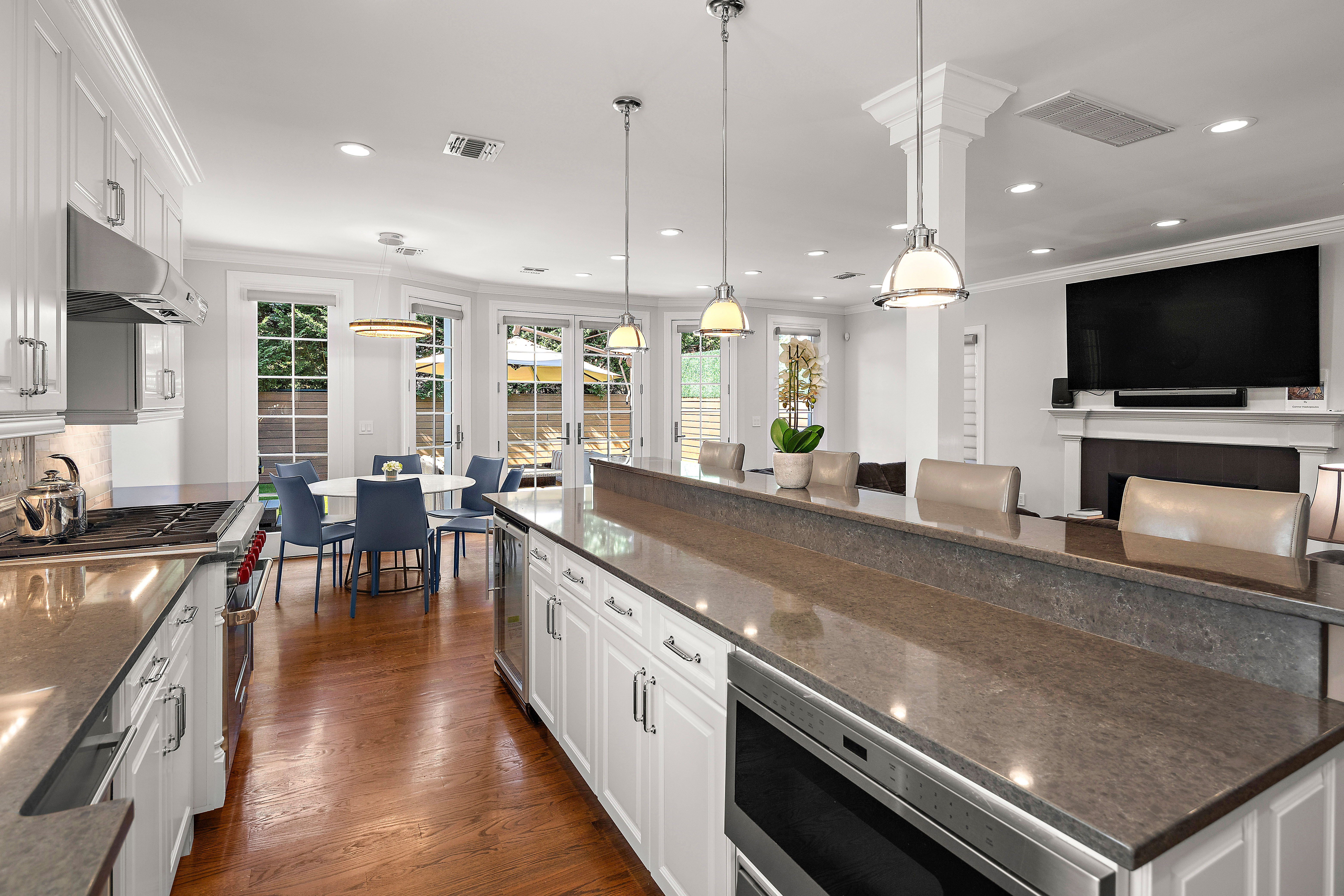 8008 Harbor View Terrace Brooklyn, NY 11209 - Photo 13 of 29