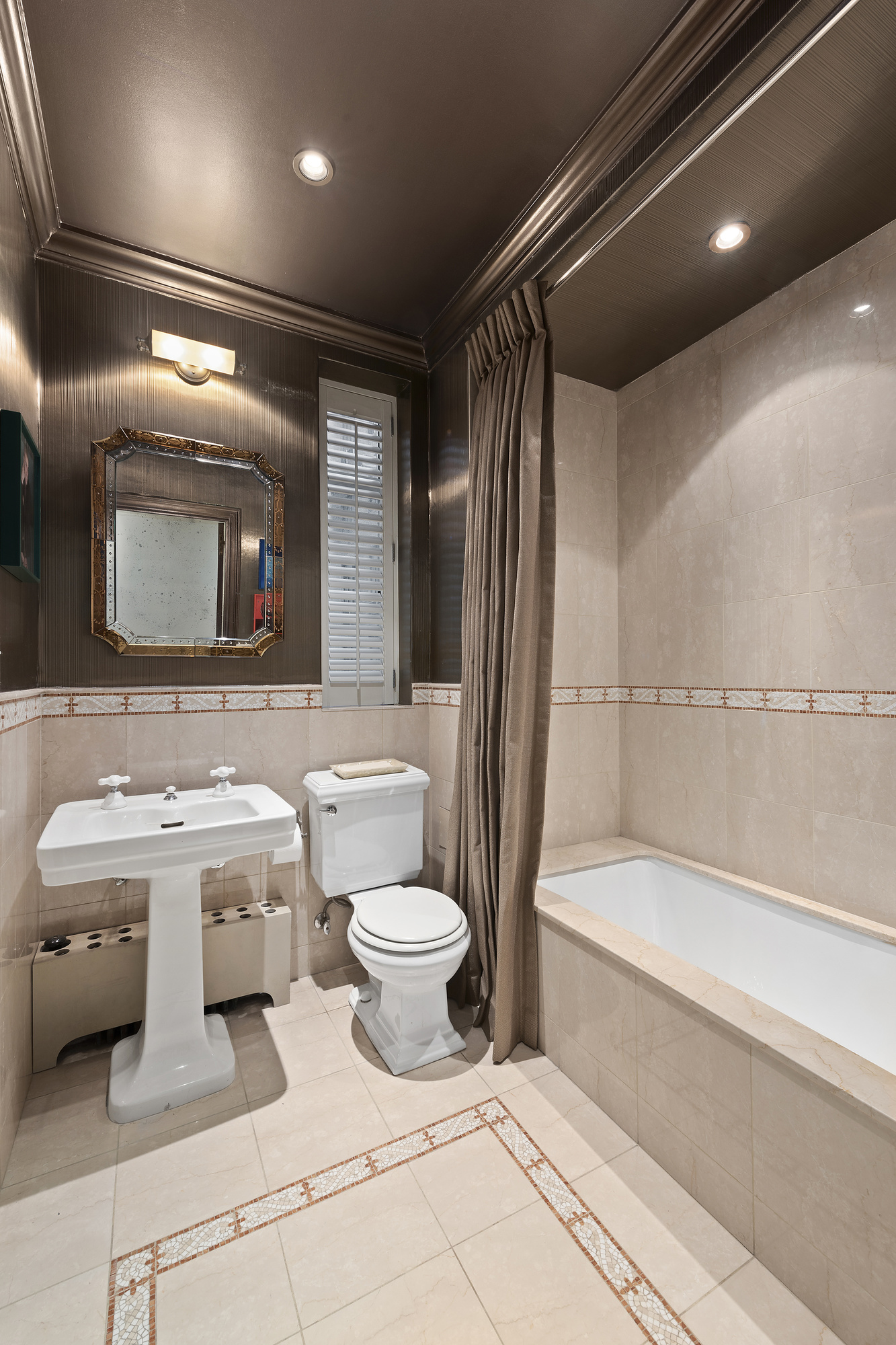 211 Central Park West, Unit 7J Manhattan, NY 10024 - Photo 13 of 14