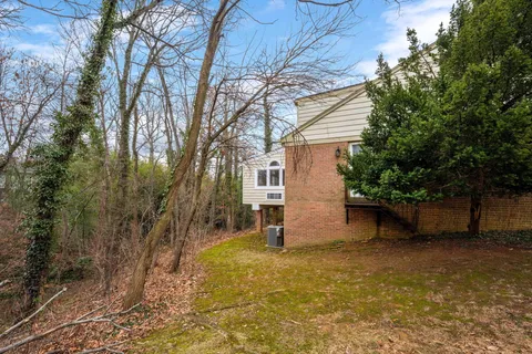 $1,350,000 | 3705 Templeton Place, Alexandria, VA 22304