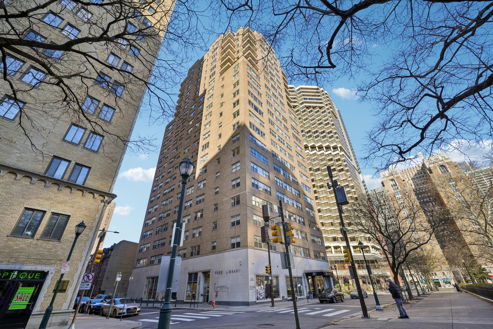 220 West Rittenhouse Square, Unit 10C Philadelphia, PA 19103 - Photo 7 of 11