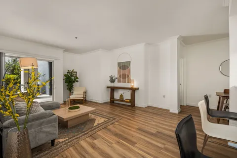 $550,000 | 838 Pine Avenue, Unit 113, Long Beach, CA 90813