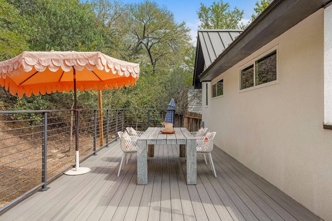 2812 Oak Springs Drive, Unit 2 Austin, TX 78702 - Photo 31 of 40