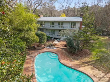 $1,050,000 | 1709 Curtis Road, Chapel Hill, NC 27514
