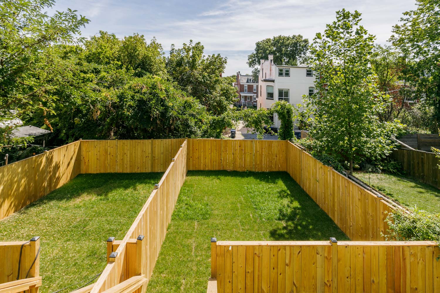 428 Manor Place Northwest, Unit 1 Washington, DC 20010 - Photo 23 of 27 a view of outdoor space with a sink