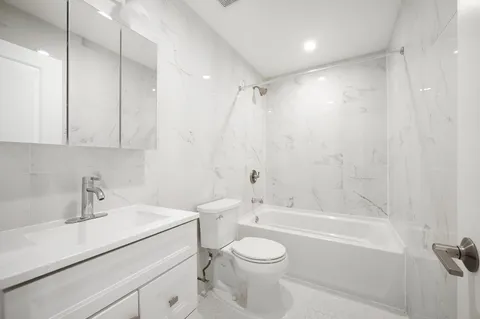 en view of an empty room