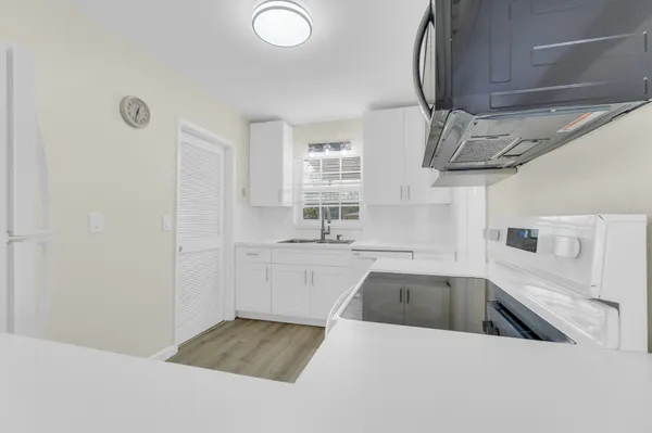 $2,800 | 3504 Northwest 85th Avenue, Unit B, Coral Springs, FL 33065