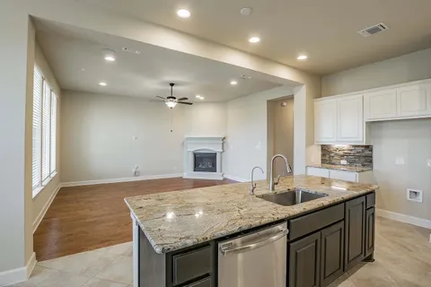 $550,000 | 170 Pink Granite Boulevard, Dripping Springs, TX 78620