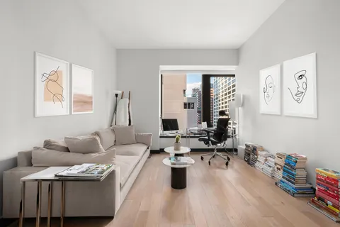 $1,699,000 | 75 Wall Street, Unit 22O | Financial District
