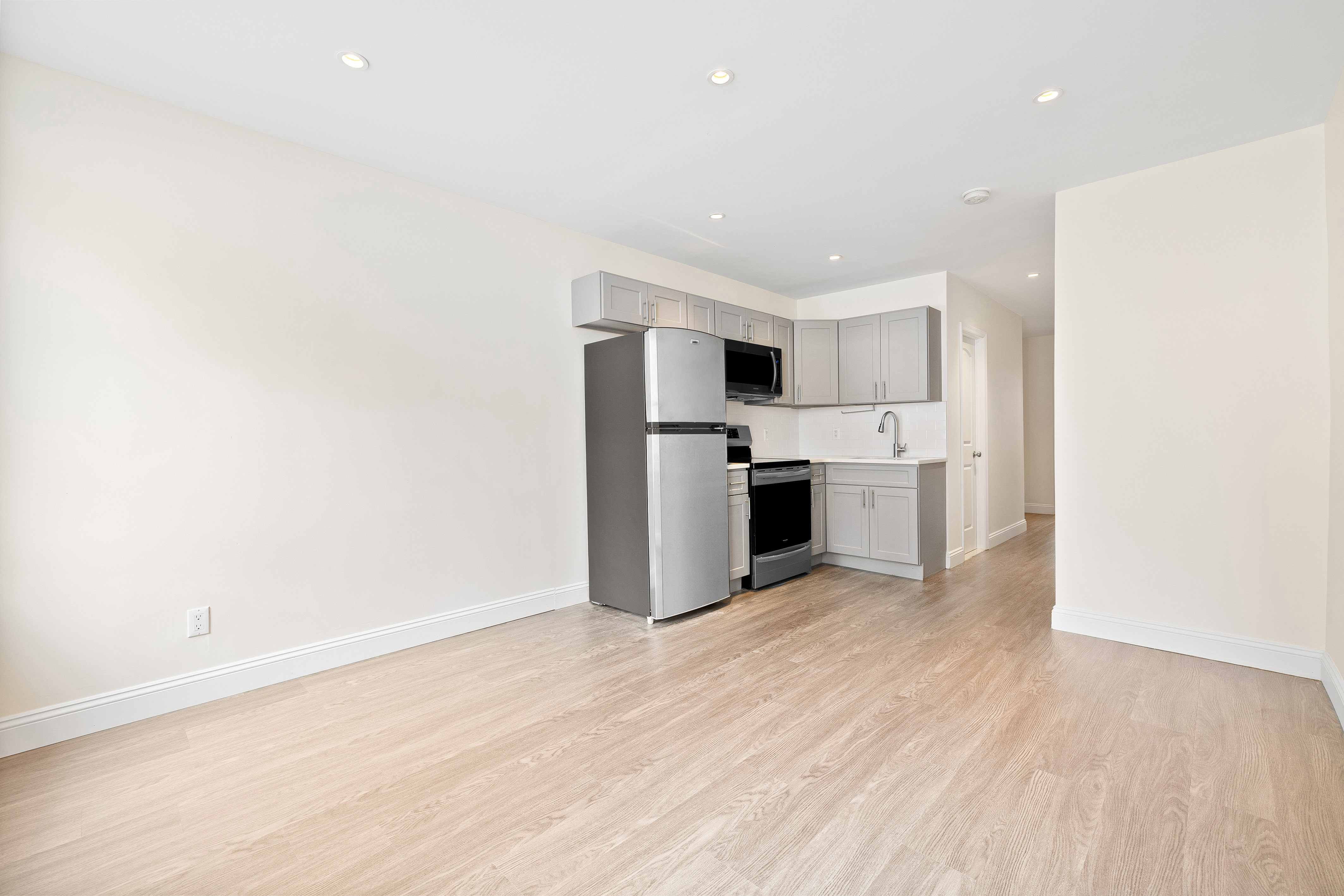 131 Eldridge Street, Unit 2B Manhattan, NY 10002 - Photo 4 of 9