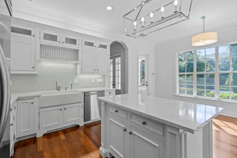 $2,400,000 | 121 Palm Island Lane, Vero Beach, FL 32963