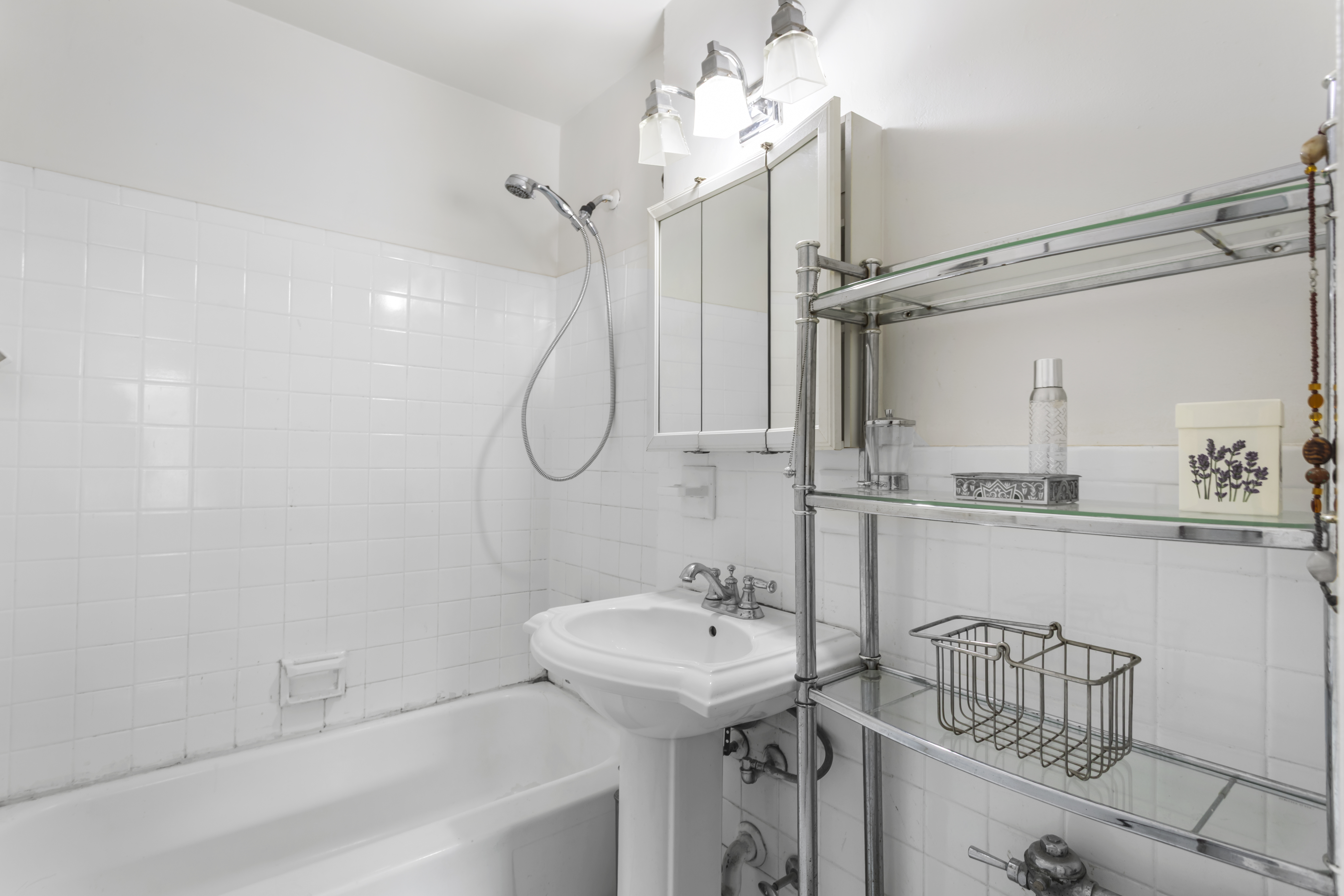 68-15 Selfridge Street, Unit 3J Queens, NY 11375 - Photo 5 of 14