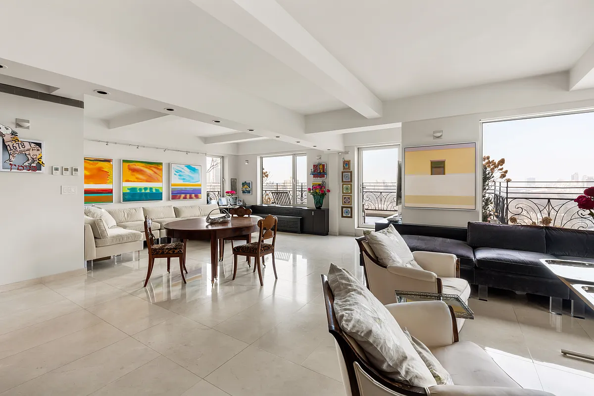 120 Central Park South, Unit PHE/W Manhattan, NY 10019 - Photo 3 of 13 Gallery Image 3